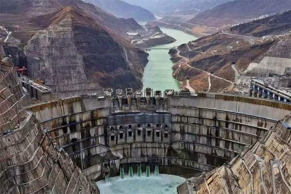 Đập thủy điện lớn thứ hai thế giới của Trung Quốc tàn phá môi trường thế nào?