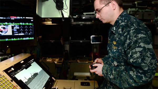 Không chỉ tàu lặn Titan, tàu ngầm tỷ USD của Hải quân Mỹ cũng sử dụng tay cầm Xbox 360 để điều khiển 3