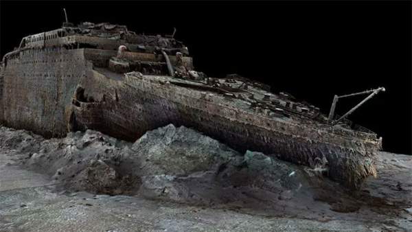 Tàu Titanic sẽ trông ra sao nếu bị rút cạn nước xung quanh? 4