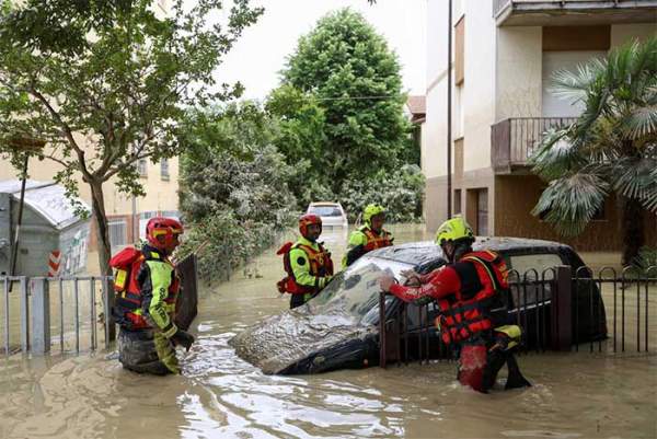 Lũ lụt chưa từng có trong 100 năm càn quét miền Bắc Italy 4