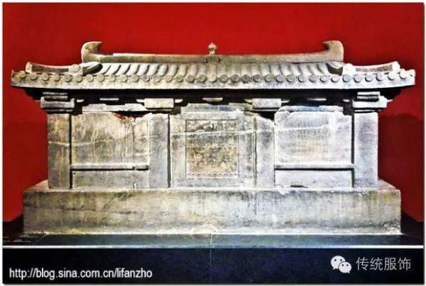 Mộ cổ cháu gái Hoàng hậu Trung Hoa và bí ẩn 4 chữ "người mở sẽ chết" trên nắp quan tài 2