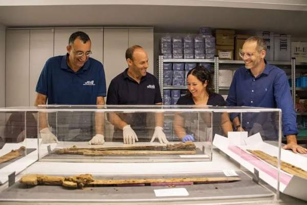 Bí mật đằng sau 4 thanh kiếm La Mã 1.900 năm tuổi tìm thấy trong hang động ở Israel 6