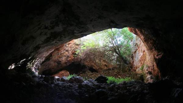Đào được "kho báu" 7.000 năm rùng rợn nhất thế giới trong hang động ở Tây Ban Nha 2