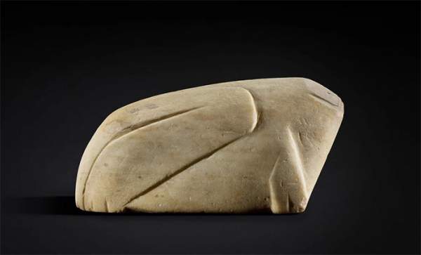 "Cục đá" kỳ dị 3.000 năm tuổi ở Trung Quốc được bán với giá hơn 29 tỷ đồng 3