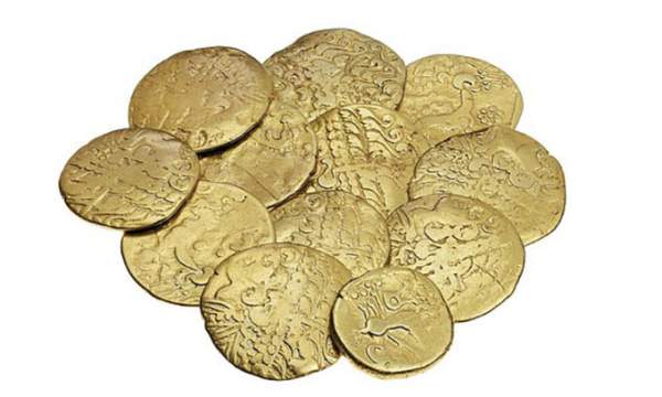 Đấu giá kho tiền xu bằng vàng cổ nhất nước Anh