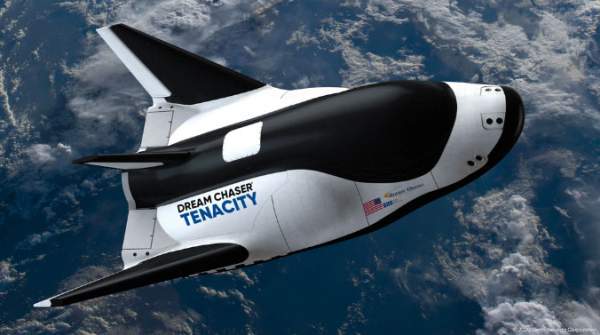 Máy bay thương mại vũ trụ đầu tiên chuẩn bị làm nhiệm vụ nan giải 2