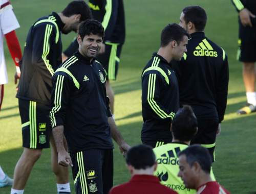 Chelsea vớ bẫm nếu Diego Costa chấn thương