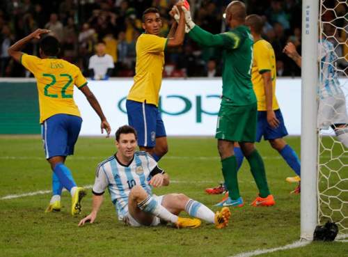 Messi gây thất vọng, Argentina thua thảm trước Brazil