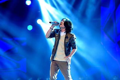 X-Factor: Loki Bảo Long đánh bại chàng trai hát nhạc xưa để vào chung kết 10