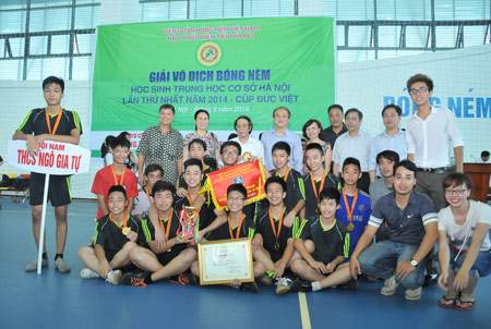 Kết thúc giải bóng ném học sinh THCS Hà Nội lần thứ 1 2