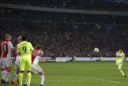 Những khoảnh khắc làm nên lịch sử của Lionel Messi 12