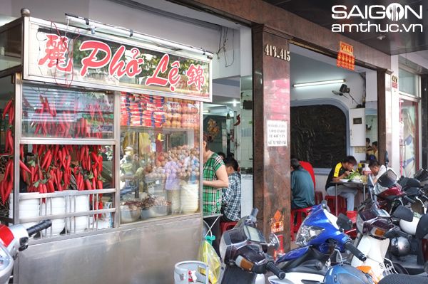 Khám phá quán phở ngon và đông nhất Sài Gòn 5