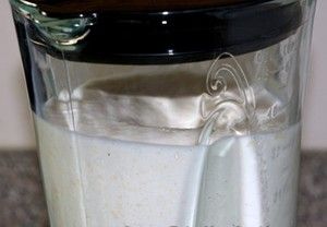 Học cách làm sữa lắc chuối thơm ngon, bổ dưỡng 4