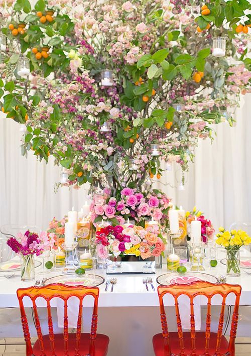 Trang trí tiệc cưới đầy sắc màu hoa trái 3