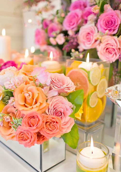 Trang trí tiệc cưới đầy sắc màu hoa trái 7