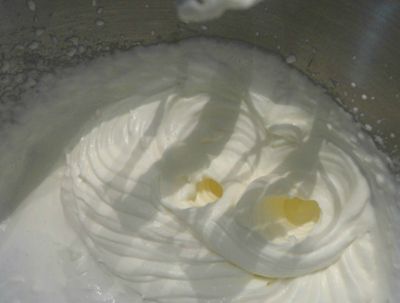 Cách làm kem bơ mát lạnh cho mùa hè 2