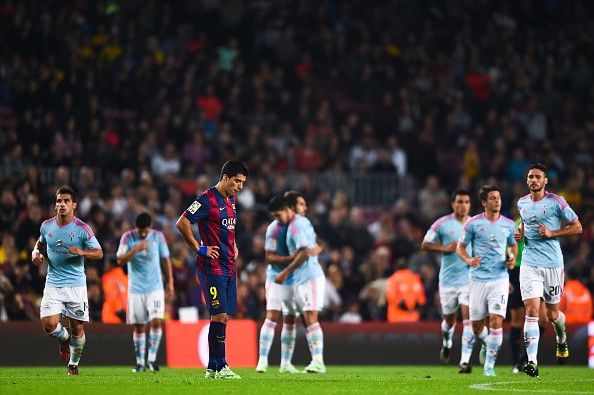 Messi, Suarez thất vọng vì Barca mất ngôi đầu vào tay Real 11