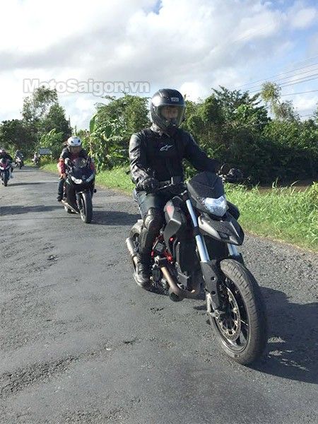 Johnny Trí Nguyễn tham gia đoàn mô tô rước dâu ở Kiên Giang 5