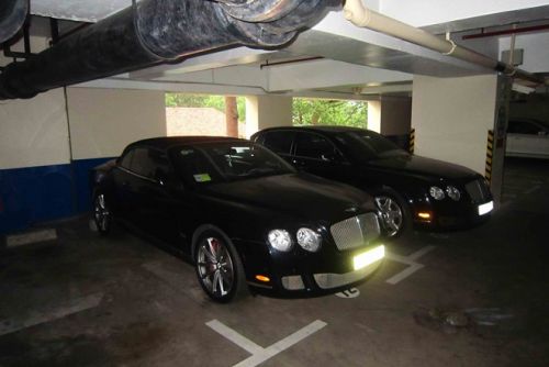 Bentley đặc biệt xuất hiện trong hầm xe triệu đô ở Sài Gòn 2