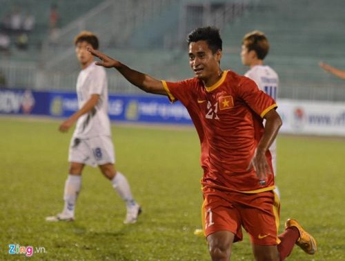 ĐT Việt Nam đánh bại Sinh viên Hàn Quốc 3-0