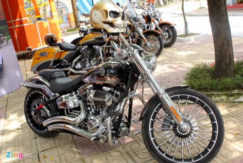 Harley-Davidson với cặp vành độc đáo của biker Hà thành 2