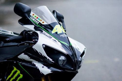 Yamaha R1 lên đồ chơi hàng hiệu của biker Phan Thiết 3