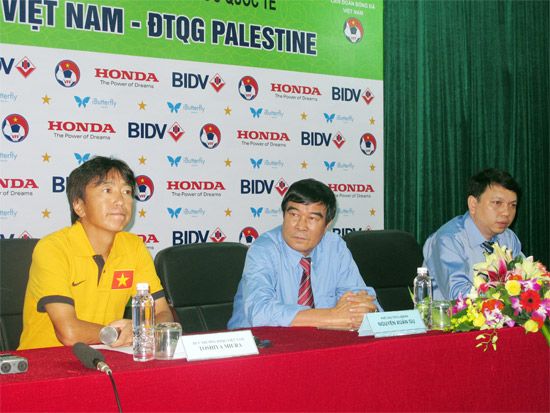 HLV Miura tái khẳng định quyết tâm vô địch AFF Cup của tuyển Việt Nam