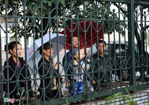 Người hâm mộ đội gió rét xem ĐT Việt Nam đá đối kháng 2