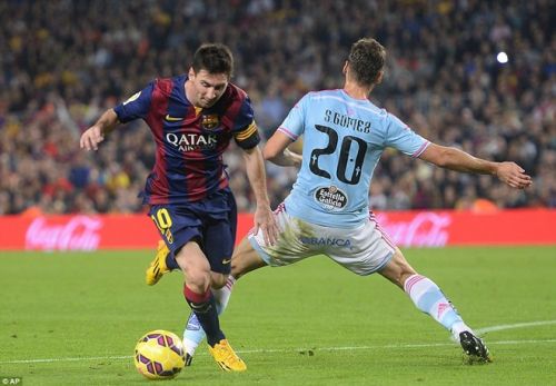 Messi, Suarez thất vọng vì Barca mất ngôi đầu vào tay Real 5