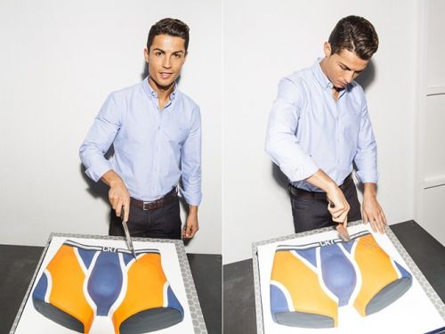 Ronaldo cắt và thưởng thức bánh mang thương hiệu nội y CR7 2