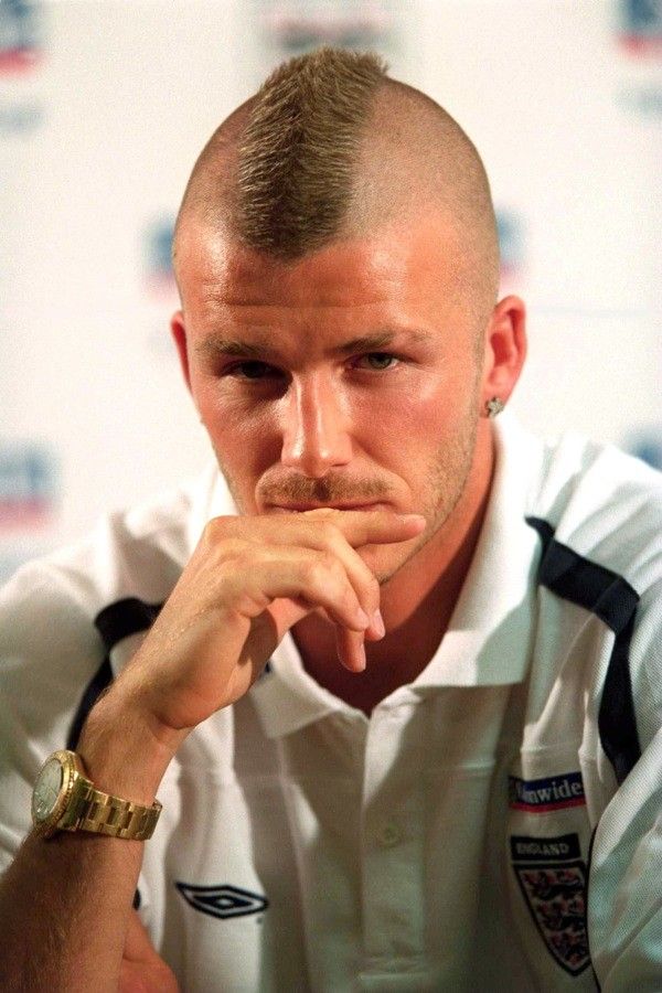 21 kiểu tóc trải dài theo năm tháng của David Beckham 11