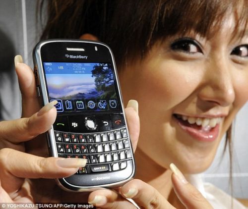 CEO BlackBerry mất mặt vì vợ dùng điện thoại Samsung 2
