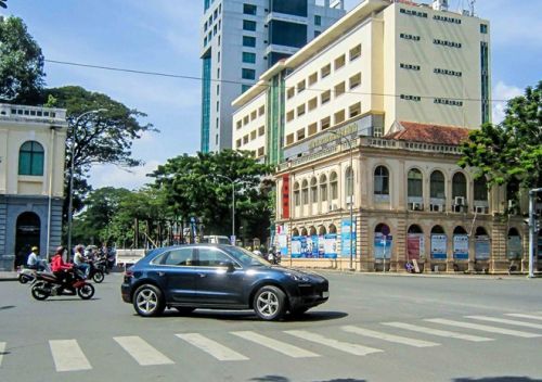 Porsche Macan đầu tiên lăn bánh trên phố Sài Gòn 3