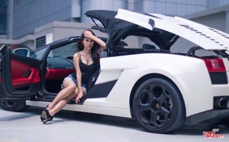 Người đẹp “đọ sắc” với Lamborghini Gallardo Spyder 14