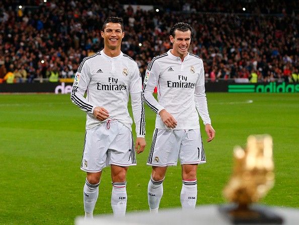 Ronaldo khoe giày vàng và ấn định chiến thắng 5-1 cho Real 3