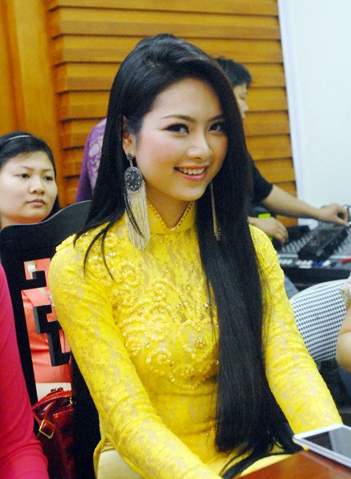 "Hoa hậu tóc dài" nhất Việt Nam ngày càng kiều diễm 10