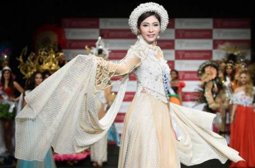 Áo dài 5 tỷ của Thu Thảo lọt top trang phục dân tộc đẹp nhất 3