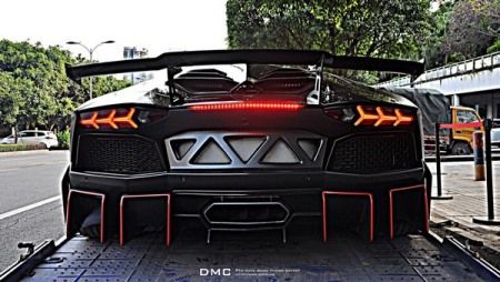 Lamborghini Aventador độ phong cách người dơi 7