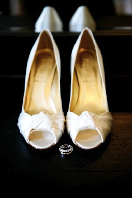 Xu hướng giày cô dâu 2012 23