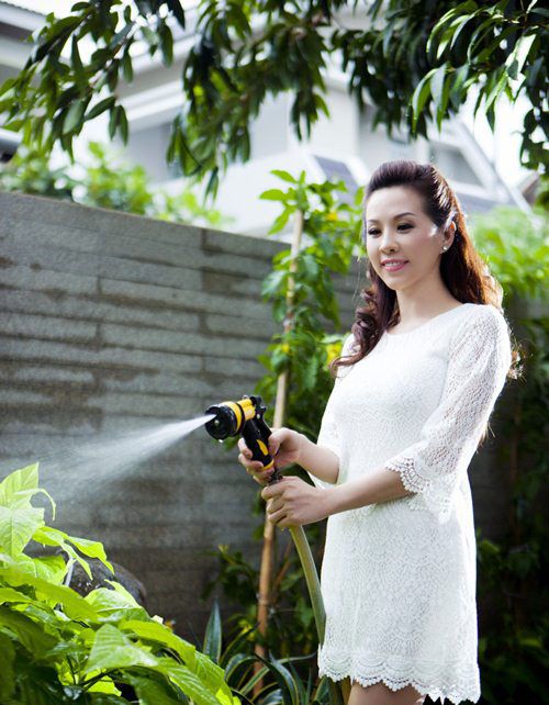 Mê đắm nhà hiện đại của 3 Hoa hậu Phu nhân Việt 9