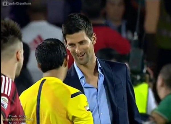 Djokovic tự tin khoe kỹ năng chơi bóng trước dàn sao Real 7