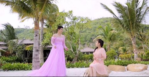 Chồng Nhật Kim Anh mặc váy cầu hôn vợ 8