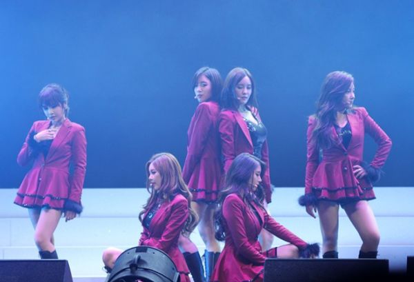 Trọn bộ ảnh concert quyến rũ khó cưỡng của T-ara 13