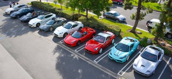 Dàn siêu xe Ferrari đi chơi Tết tại Mỹ 18