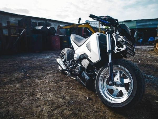Honda MSX Thái độ kéo dài thân của biker Sài Gòn 2