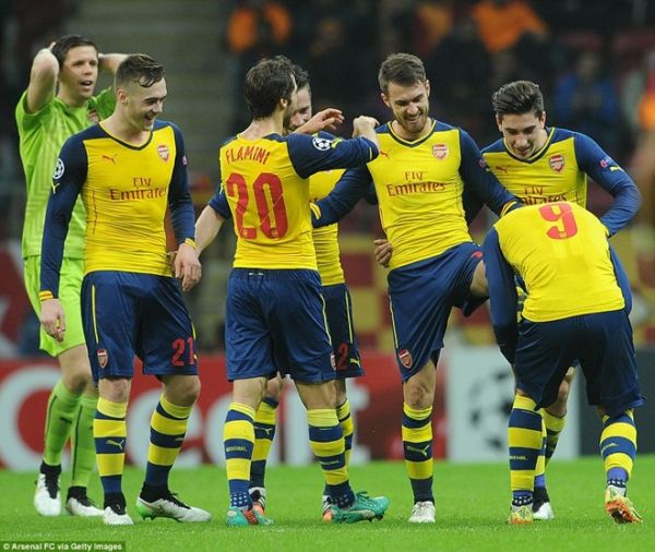 Ramsey lập siêu phẩm volley, Arsenal đại thắng Galatasaray 5