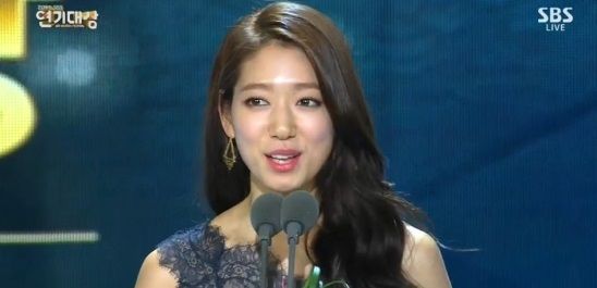 "Minh tinh trái đất" Jeon Ji Hyun chiến thắng Daesang 4