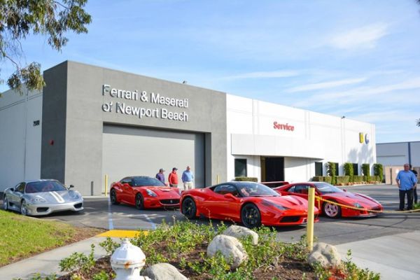 Dàn siêu xe Ferrari đi chơi Tết tại Mỹ 6