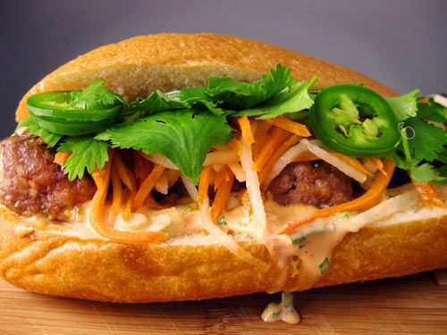 "Bánh mì" Việt được đưa vào từ điển Anh Mỹ