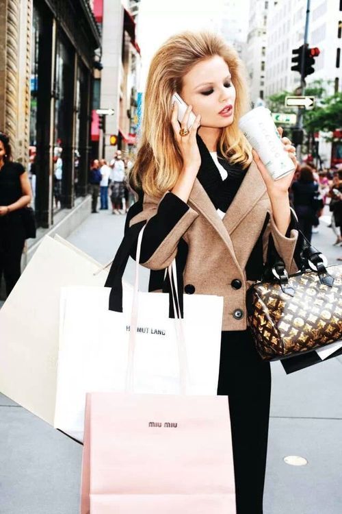 7 thói quen thường thấy ở phụ nữ khi đi shopping 3
